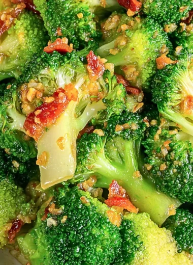 Asian broccoli stir-fried with garlic sauce and crispy bacon topping