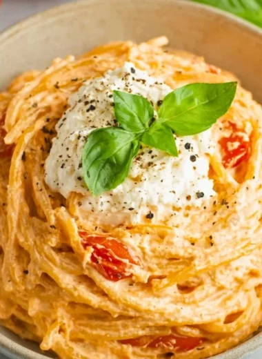 Delicious roasted tomato and garlic ricotta pasta dish