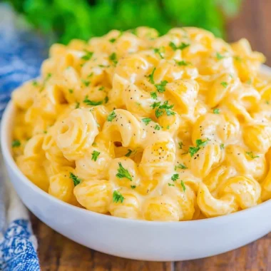 Delicious creamy mac and cheese served in a bowl