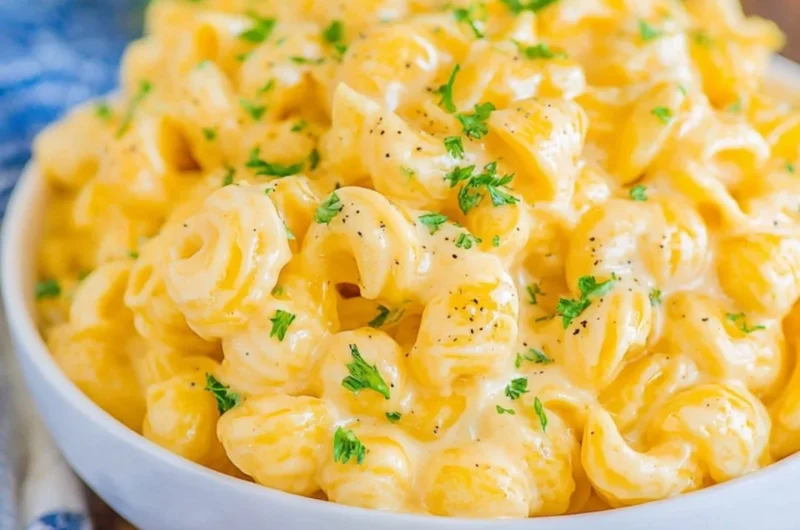 Delicious creamy mac and cheese served in a bowl